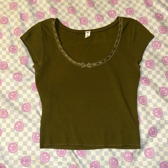 Green nordstroms baby tee - Picture 1 of 4